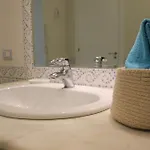 Patrizia Mediterranean Charm & Deluxe Comfort In Sleeps 6 Wifi & Ac Villa *