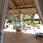 Patrizia Mediterranean Charm & Deluxe Comfort In Sleeps 6 Wifi & Ac *
