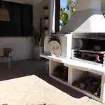 Villa Patrizia Mediterranean Charm & Deluxe Comfort In Sleeps 6 Wifi & Ac *
