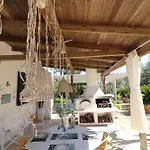 Villa Patrizia Mediterranean Charm & Deluxe Comfort In Sleeps 6 Wifi & Ac *