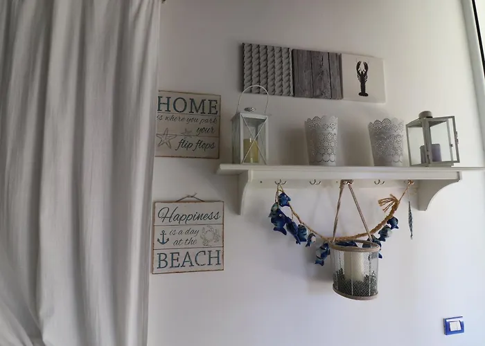 Patrizia Mediterranean Charm & Deluxe Comfort In Sleeps 6 Wifi & Ac וילה