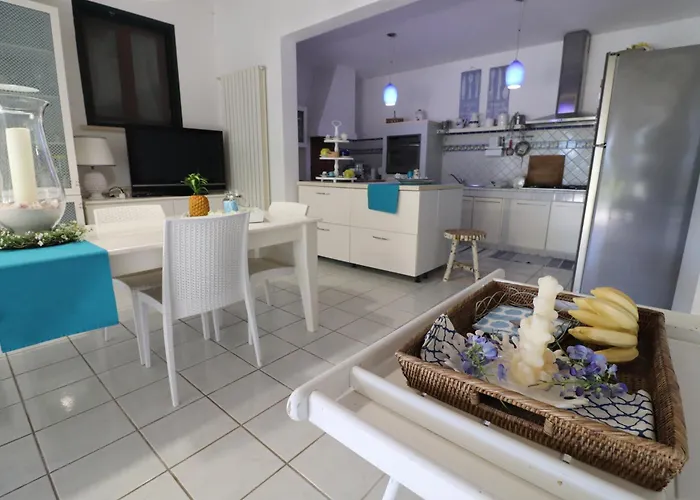 Patrizia Mediterranean Charm & Deluxe Comfort In Sleeps 6 Wifi & Ac אוטרנטו