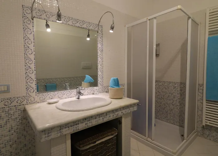 Patrizia Mediterranean Charm & Deluxe Comfort In Sleeps 6 Wifi & Ac *