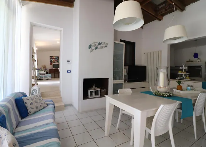 Patrizia Mediterranean Charm & Deluxe Comfort In Sleeps 6 Wifi & Ac אוטרנטו