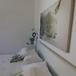 Patrizia Mediterranean Charm & Deluxe Comfort In Sleeps 6 Wifi & Ac