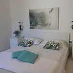 Patrizia Mediterranean Charm & Deluxe Comfort In Sleeps 6 Wifi & Ac * Otranto