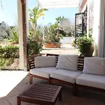 Patrizia Mediterranean Charm & Deluxe Comfort In Sleeps 6 Wifi & Ac Villa