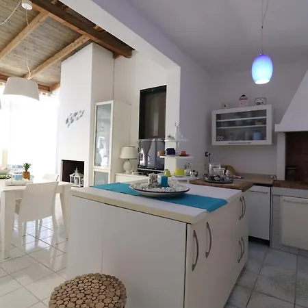 Patrizia Mediterranean Charm & Deluxe Comfort In Sleeps 6 Wifi & Ac فيلة