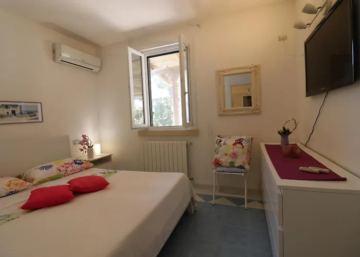 Patrizia Mediterranean Charm & Deluxe Comfort In Sleeps 6 Wifi & Ac Villa Otranto