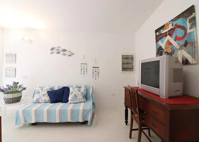 Patrizia Mediterranean Charm & Deluxe Comfort In Sleeps 6 Wifi & Ac Villa Otranto