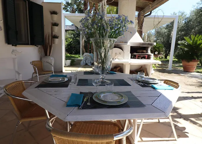 Patrizia Mediterranean Charm & Deluxe Comfort In Sleeps 6 Wifi & Ac *