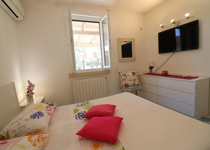 Patrizia Mediterranean Charm & Deluxe Comfort In Sleeps 6 Wifi & Ac * Otranto