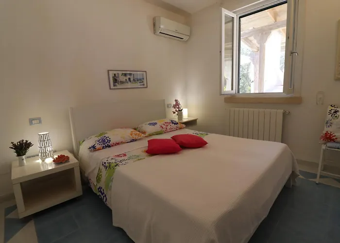 Patrizia Mediterranean Charm & Deluxe Comfort In Sleeps 6 Wifi & Ac