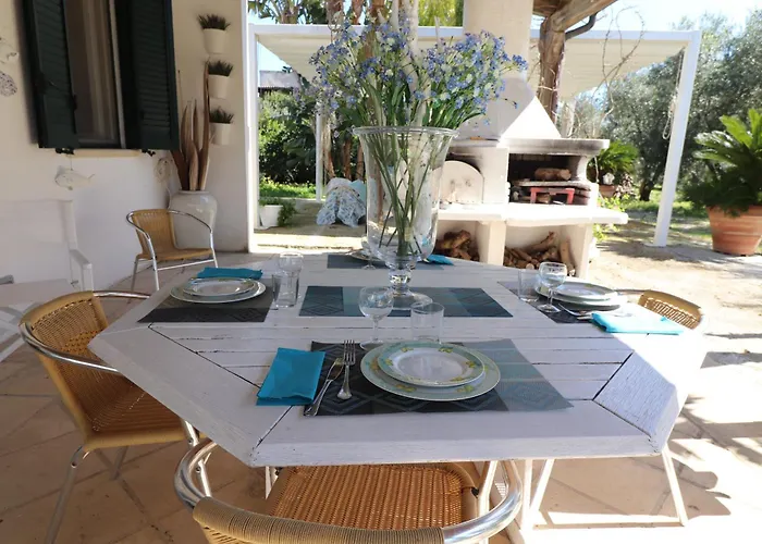 Patrizia Mediterranean Charm & Deluxe Comfort In Sleeps 6 Wifi & Ac Villa